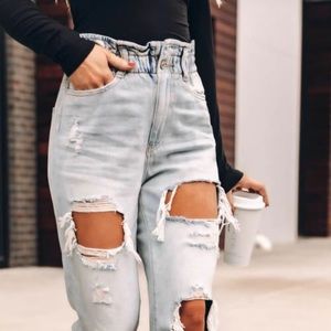 NWT Kristen Paperbag Waist Distressed Mom Jeans